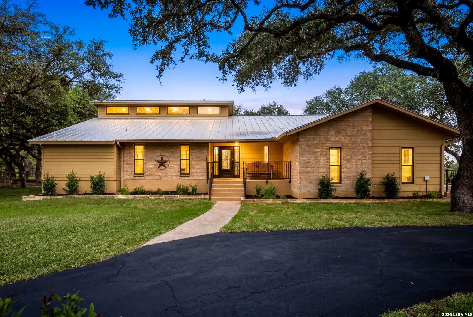 29274 Seabiscuit Drive Fair Oaks Ranch, TX 78015 - Photo 1 of 86