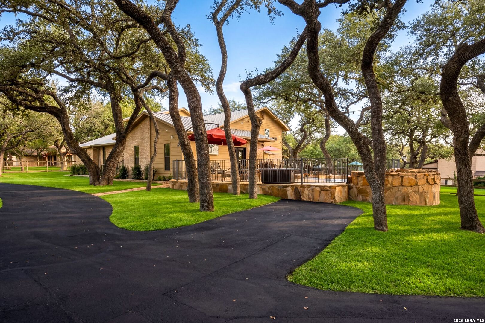 29274 Seabiscuit Drive Fair Oaks Ranch, TX 78015 - Photo 2 of 86