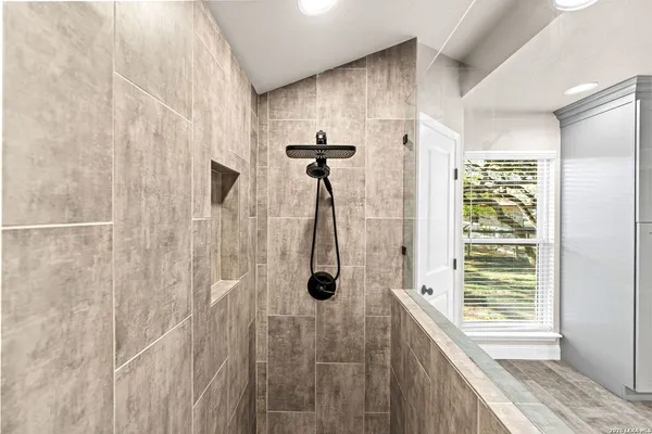 $1,325,000 | 29274 Seabiscuit Drive, Fair Oaks Ranch, TX 78015