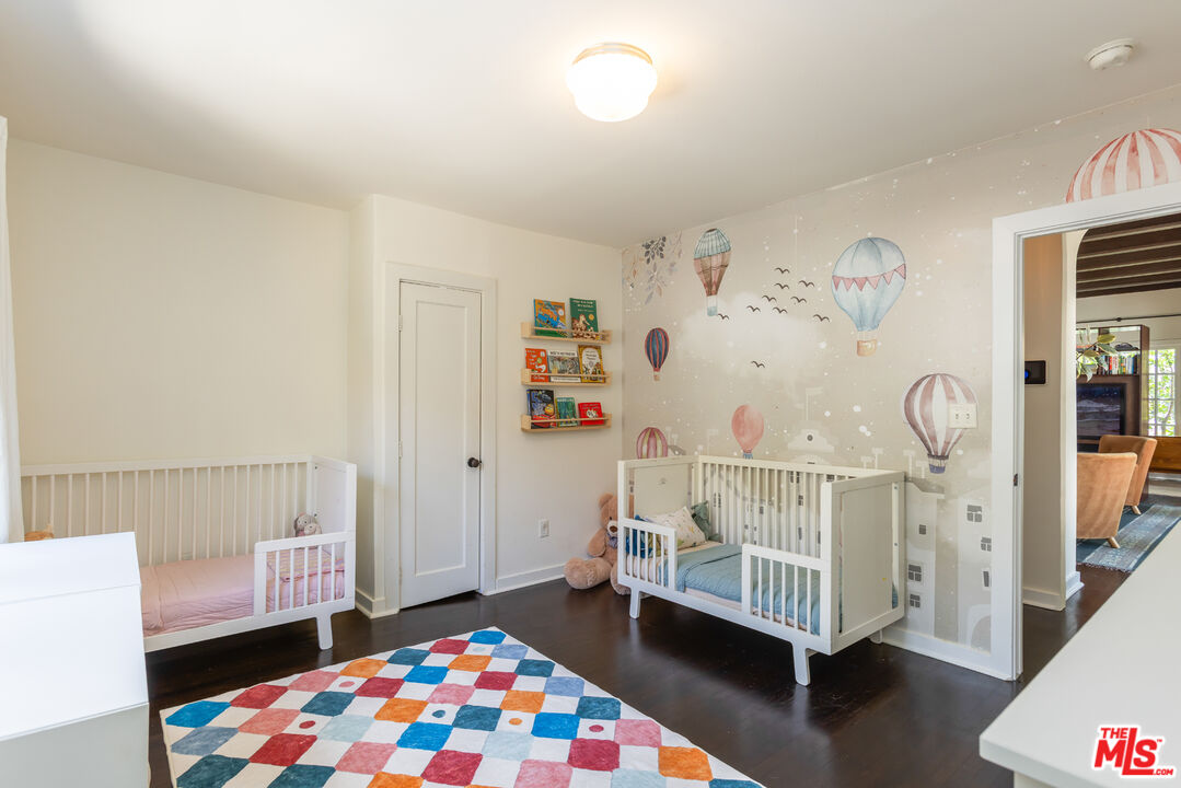 950 South Muirfield Road Los Angeles, CA 90019 - Photo 28 of 43