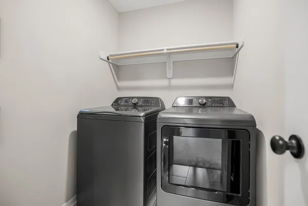 $459,000 | 1020 South 12th Terrace, Louisburg, KS 66053