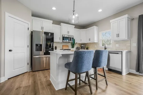 $459,000 | 1020 South 12th Terrace, Louisburg, KS 66053
