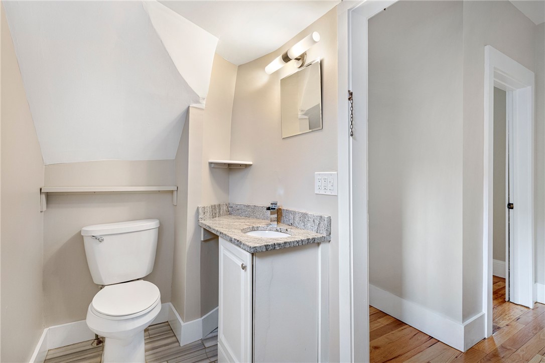 427 Spring Street, Unit 1 Newport, RI 02840 - Photo 9 of 16 Bathroom