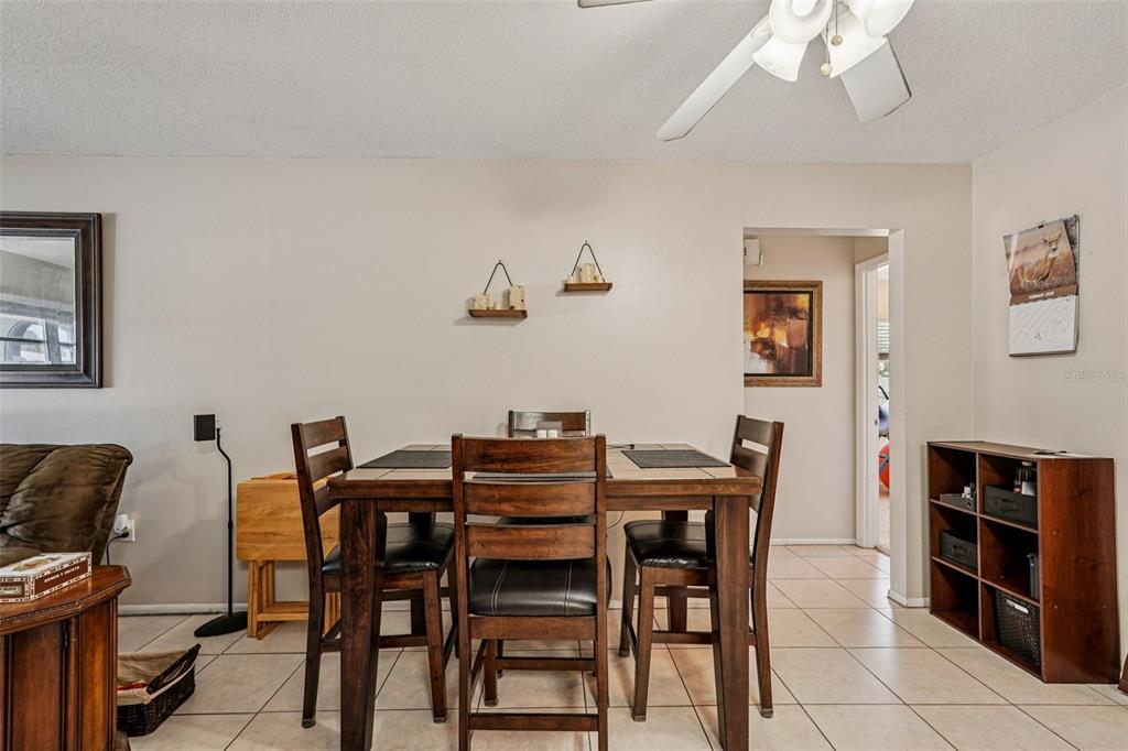 651 Porpoise Road Venice, FL 34293 - Photo 11 of 33