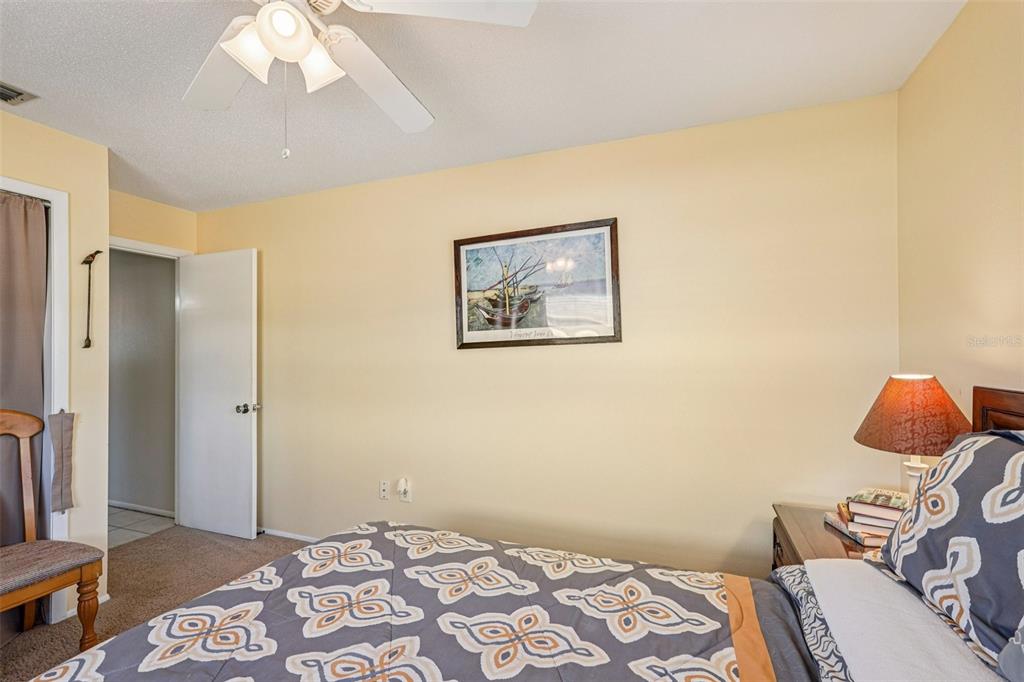 651 Porpoise Road Venice, FL 34293 - Photo 16 of 33