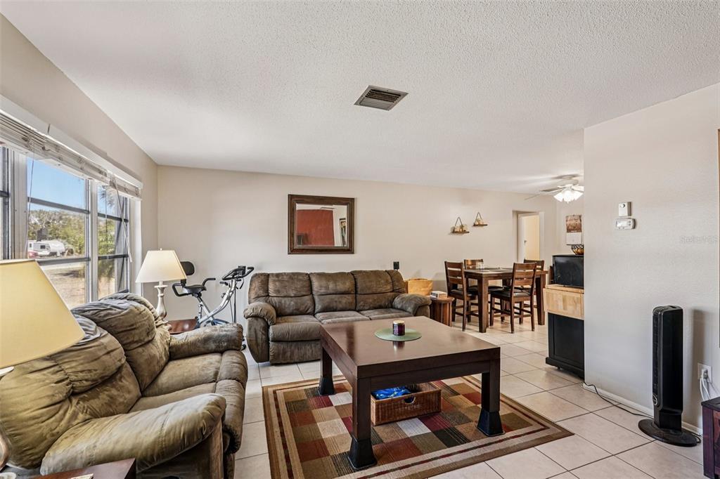 651 Porpoise Road Venice, FL 34293 - Photo 9 of 33