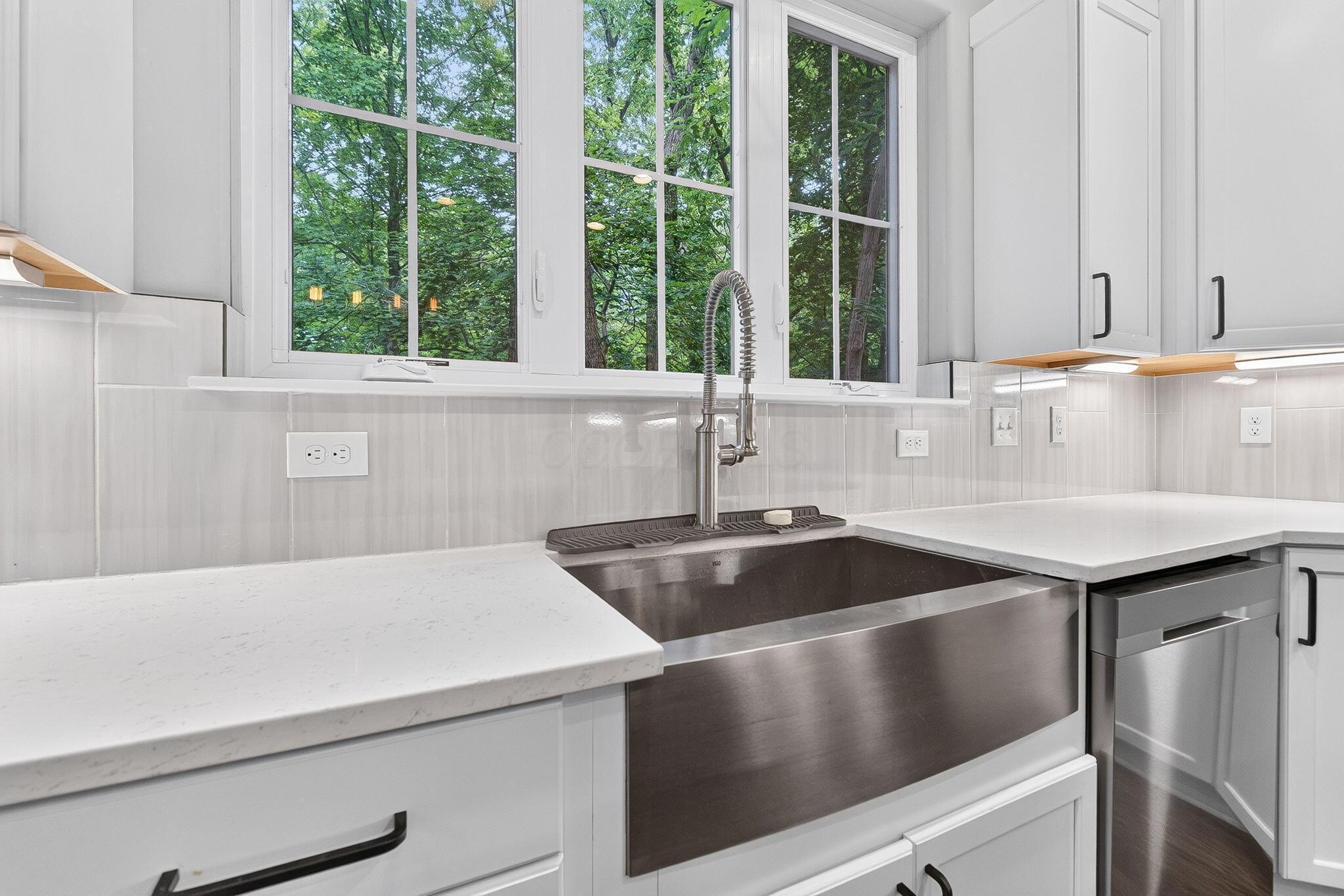176 East Weber Road Columbus, OH 43202 - Photo 61 of 131 176 E weber (Interior)-16