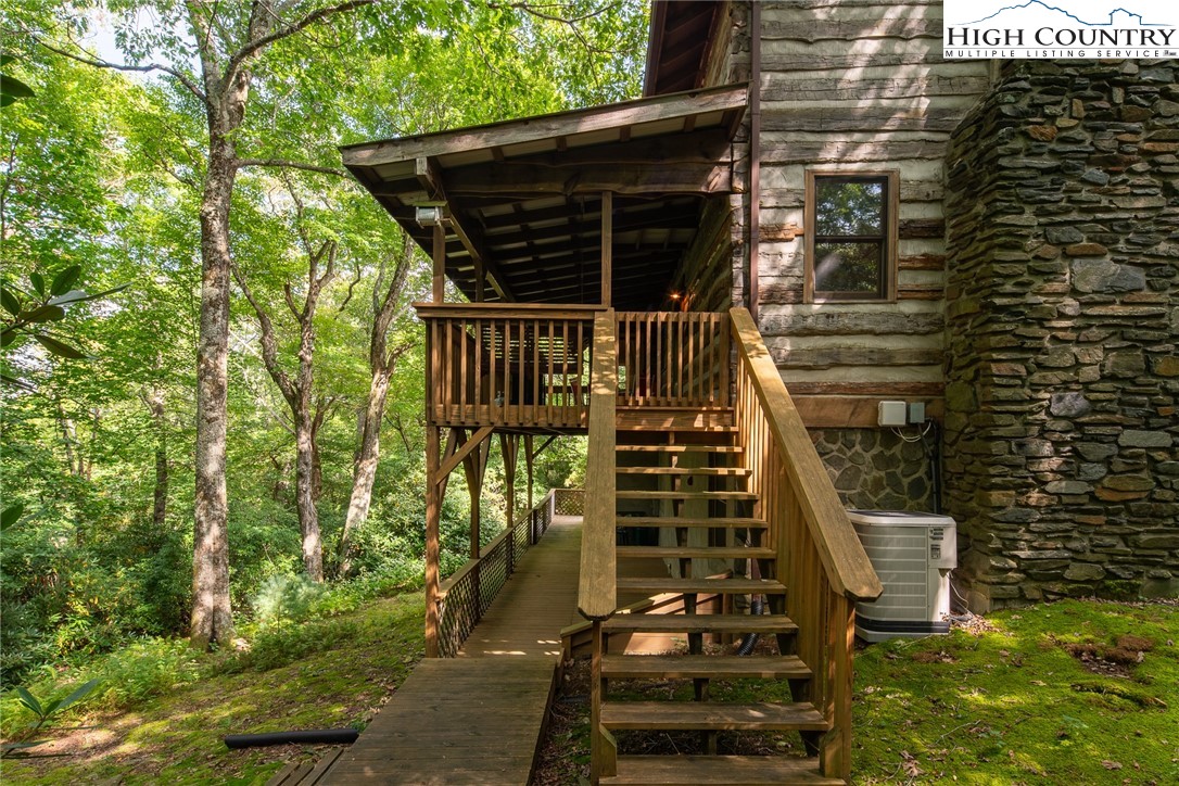 142 Teaberry Path Boone, NC 28607 - Photo 18 of 19 a view of entryway