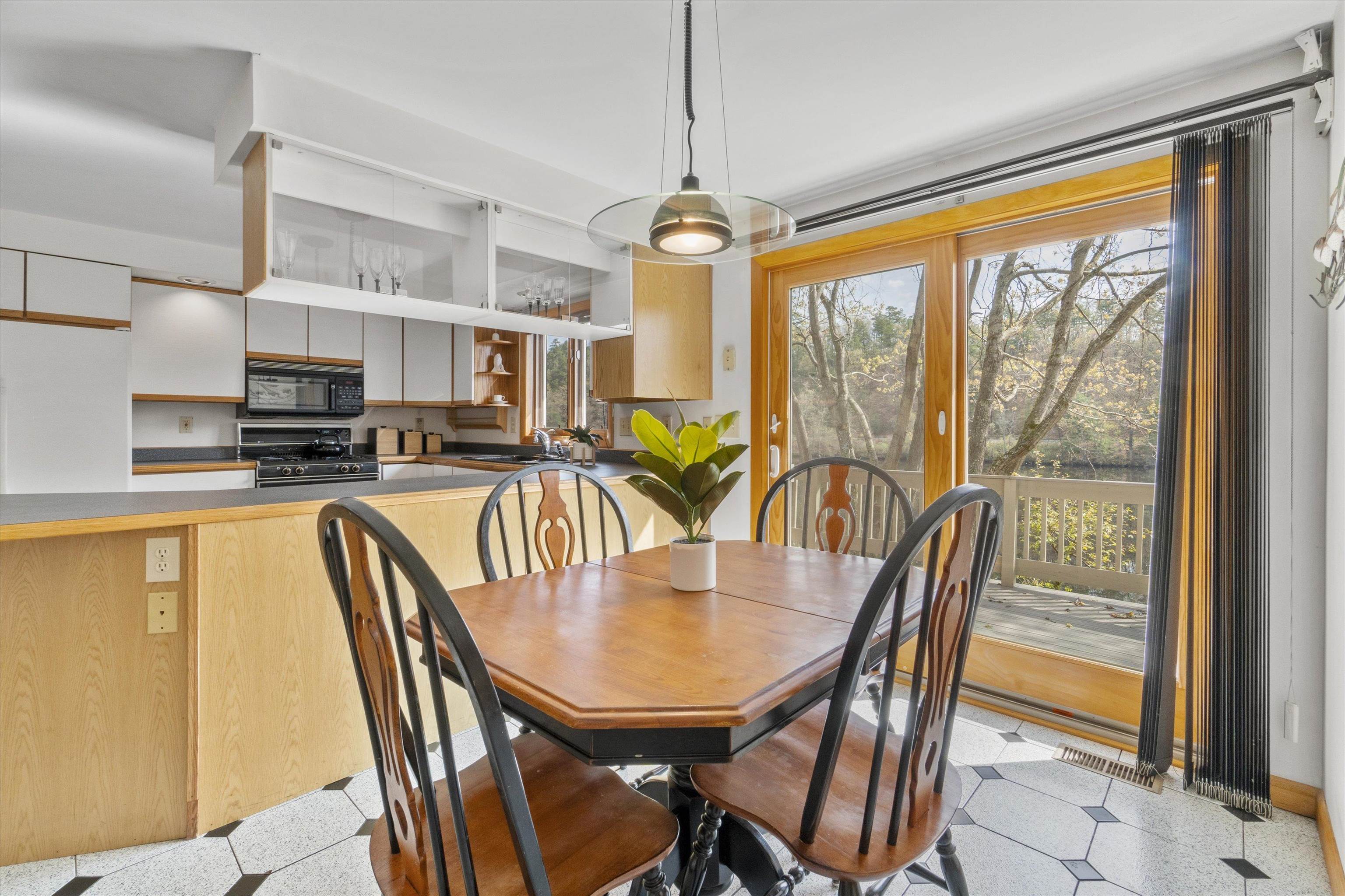 6 Hidden Ranch Drive Hooksett, NH 03106 - Photo 22 of 60