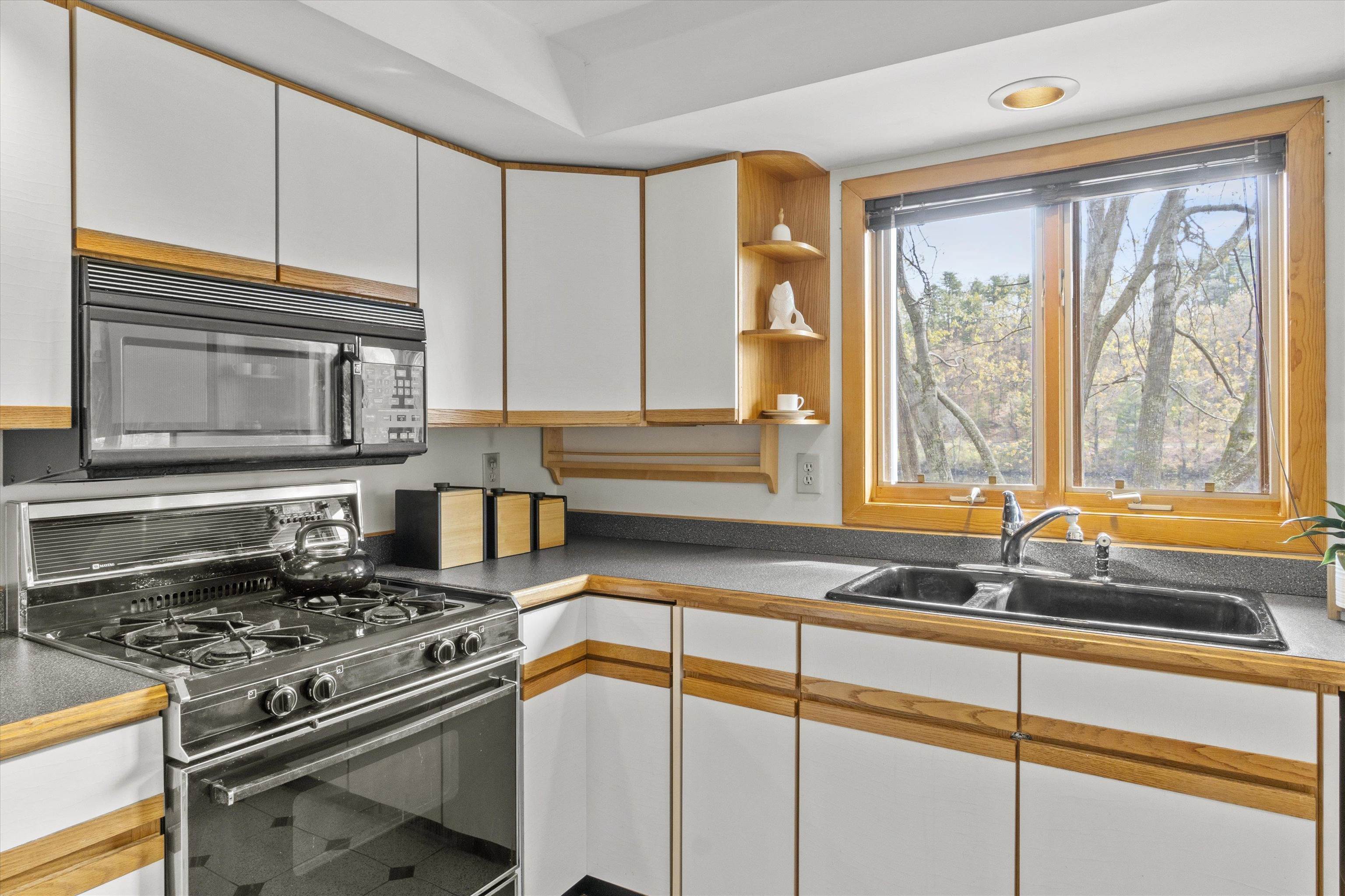 6 Hidden Ranch Drive Hooksett, NH 03106 - Photo 24 of 60