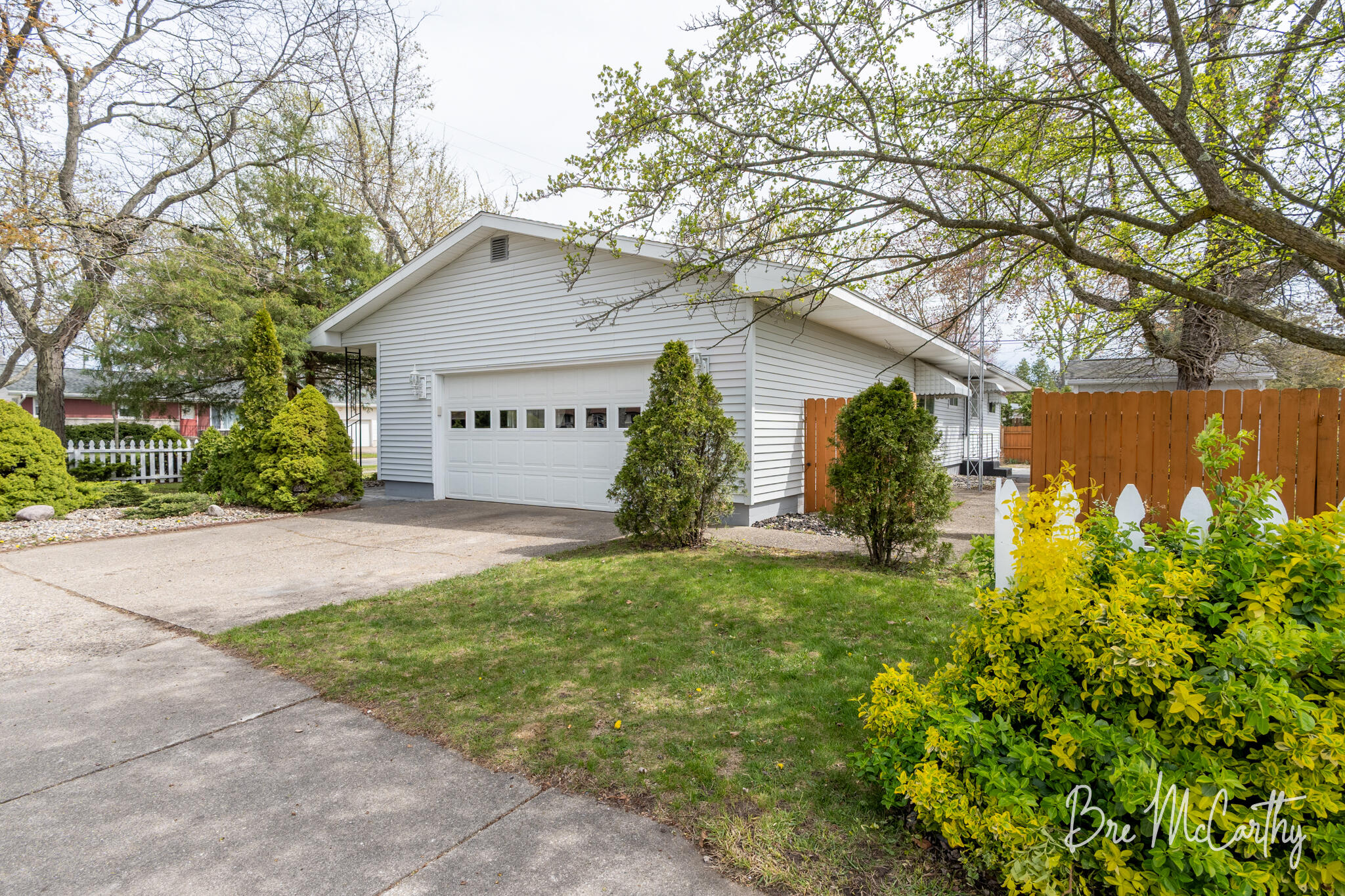 3155 Maple Grove Road Muskegon, MI 49441 - Photo 54 of 62 Attached Garage