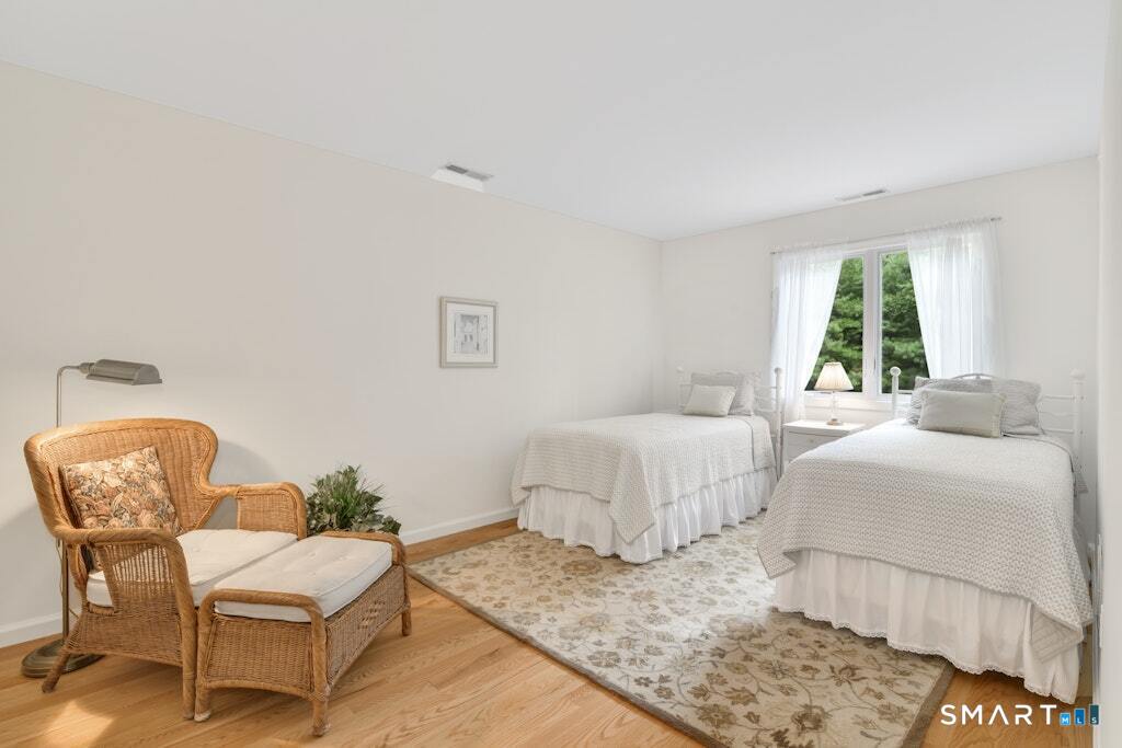 63 Lounsbury Road Ridgefield, CT 06877 - Photo 22 of 31