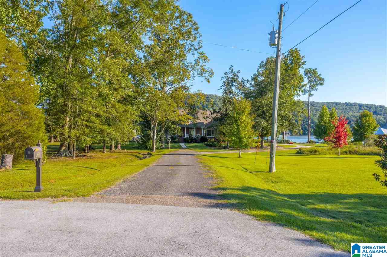 208 Merchant Drive Rainbow City, AL 35906 - Photo 36 of 46