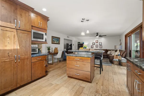 $2,879,900 | 489 La Costa Avenue, Encinitas, CA 92024