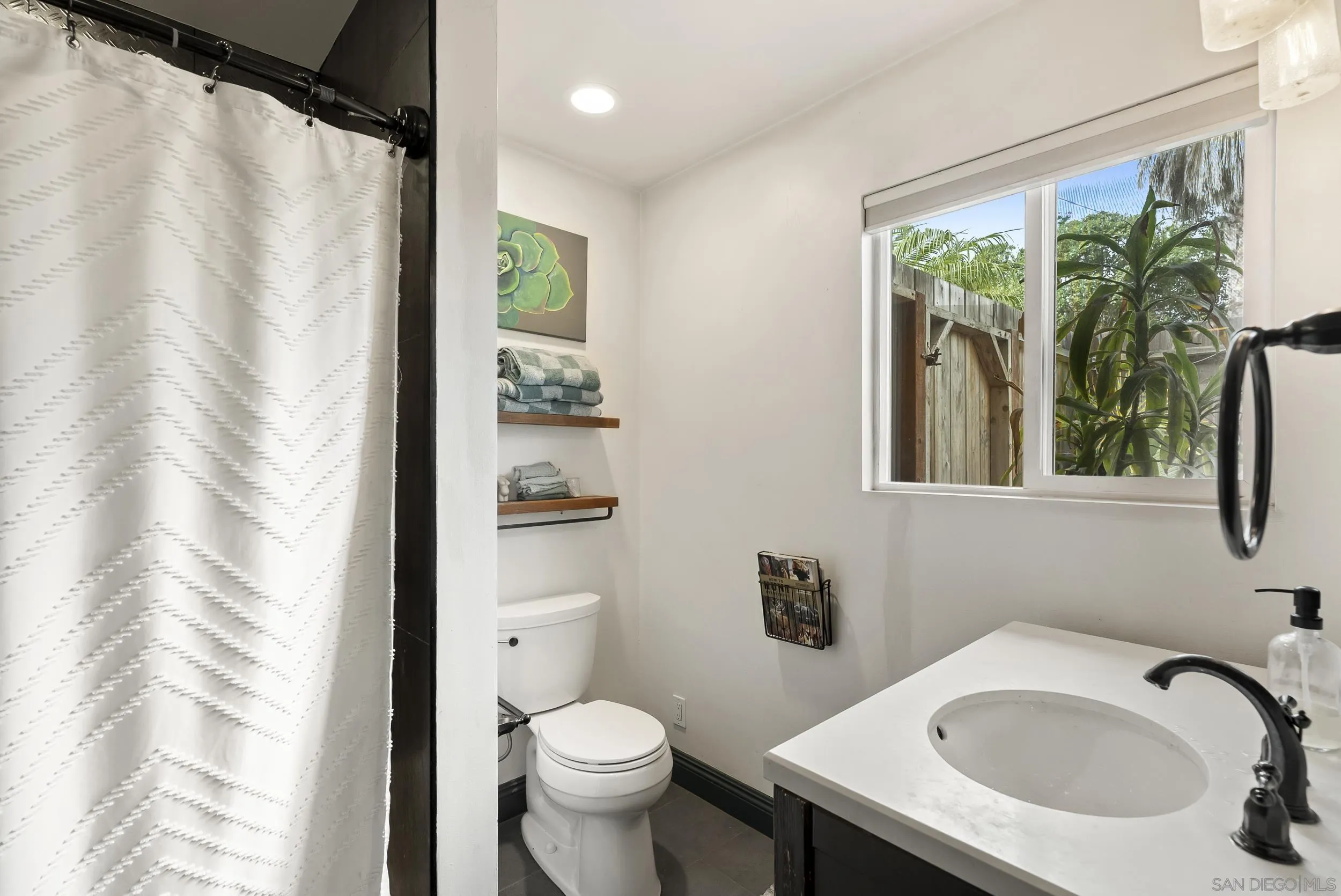 489 La Costa Avenue Encinitas, CA 92024 - Photo 23 of 45