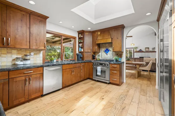 $2,879,900 | 489 La Costa Avenue, Encinitas, CA 92024