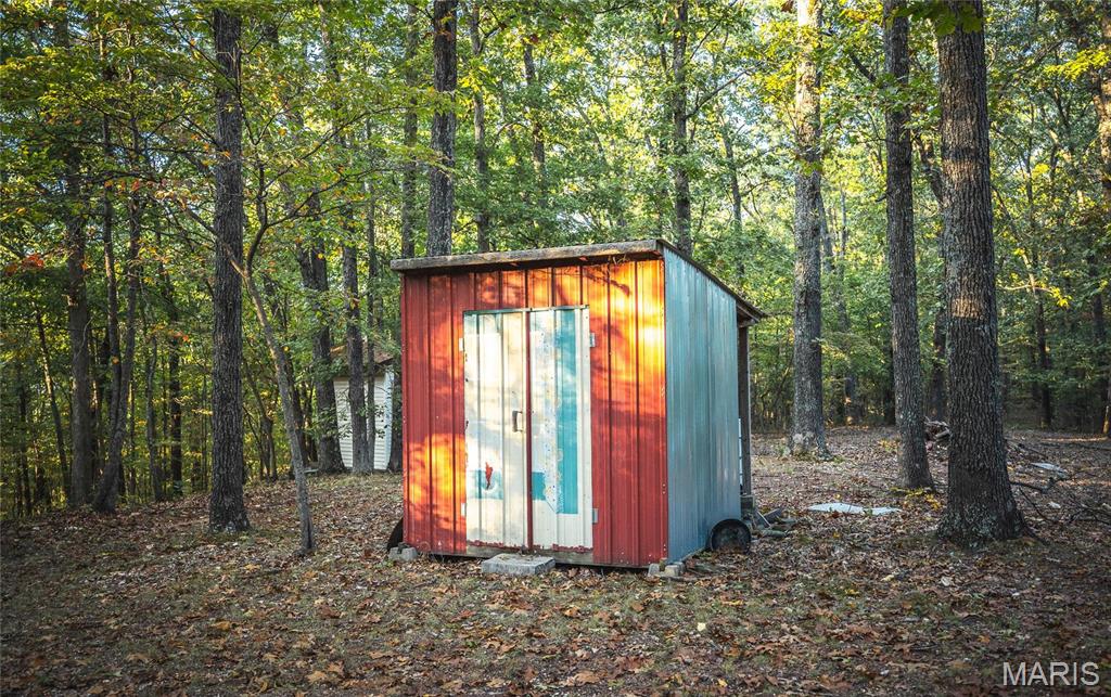 10005 Fulton Road Bourbon, MO 65441 - Photo 17 of 35