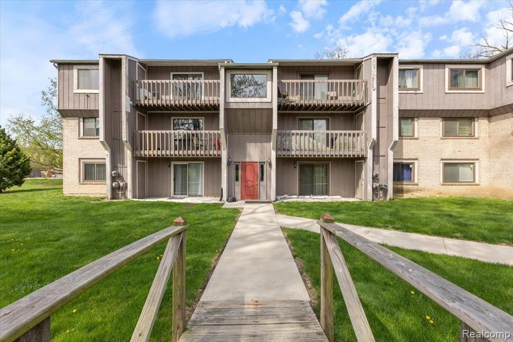 29890 West 12 Mile Road, Unit 902 Farmington, MI 48334 - Photo 24 of 27