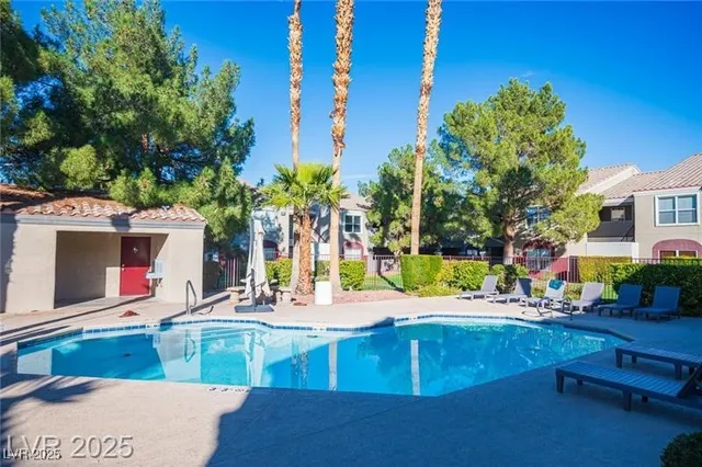$1,350 | 5055 West Hacienda Avenue, Unit 1024, Las Vegas, NV 89118