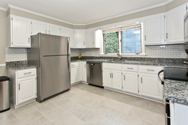 20 Spring Street Wakefield, MA 01880 - Photo 5 of 30 Gallery Image 5