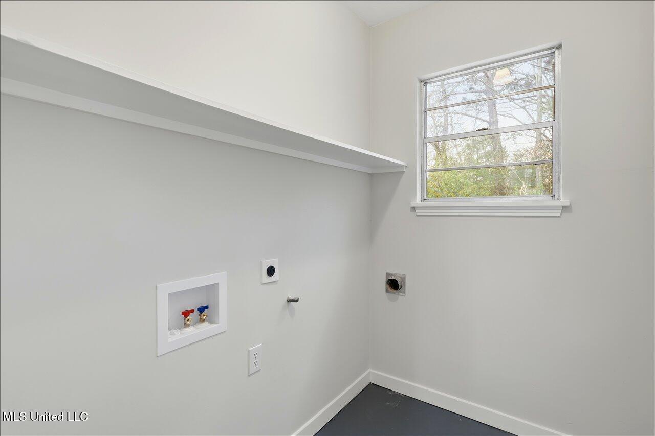 107 Murial Street Clinton, MS 39056 - Photo 13 of 25 15-107 Murial St _ Home Tours MS