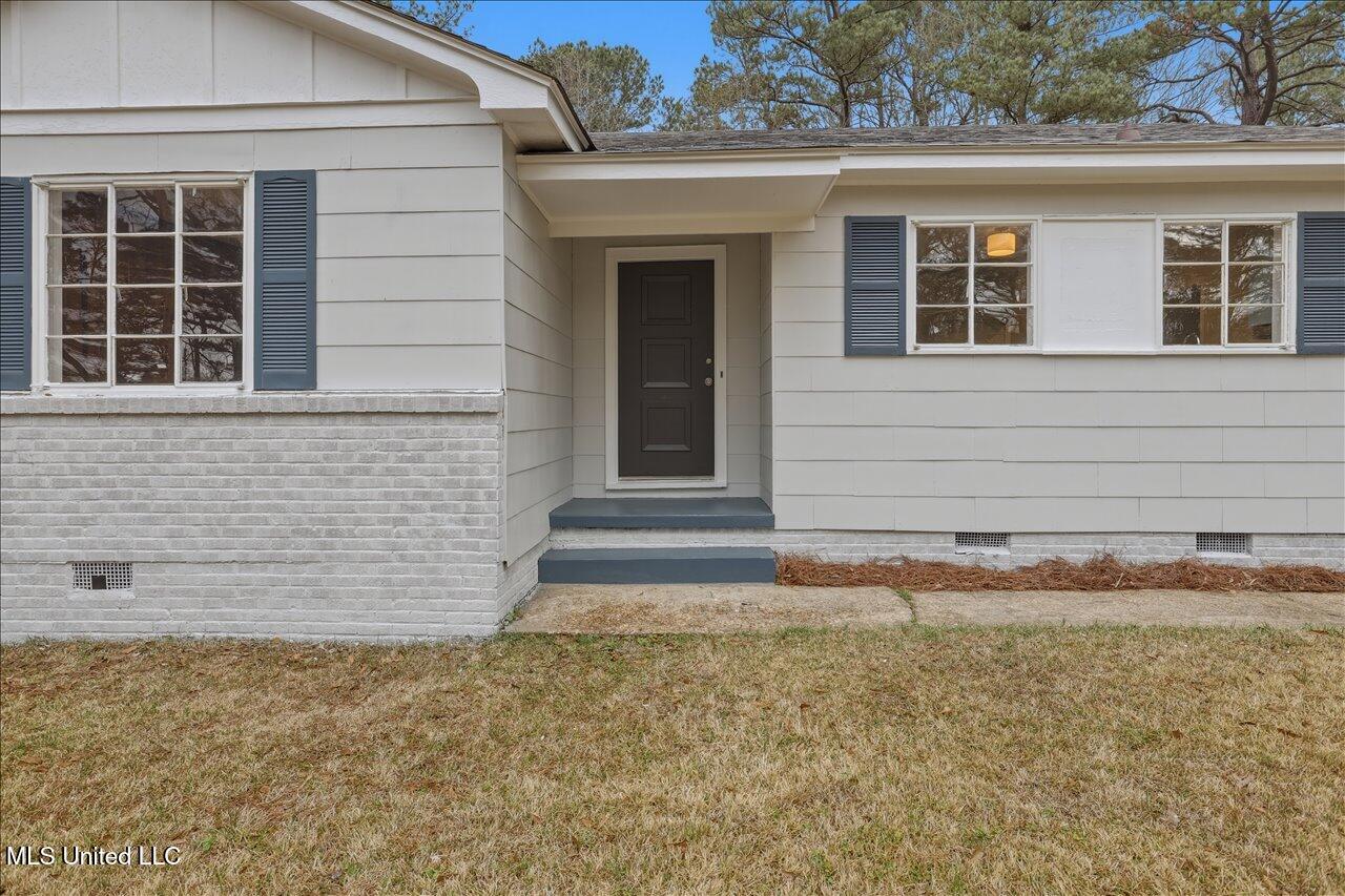 107 Murial Street Clinton, MS 39056 - Photo 3 of 25 04-107 Murial St _ Home Tours MS