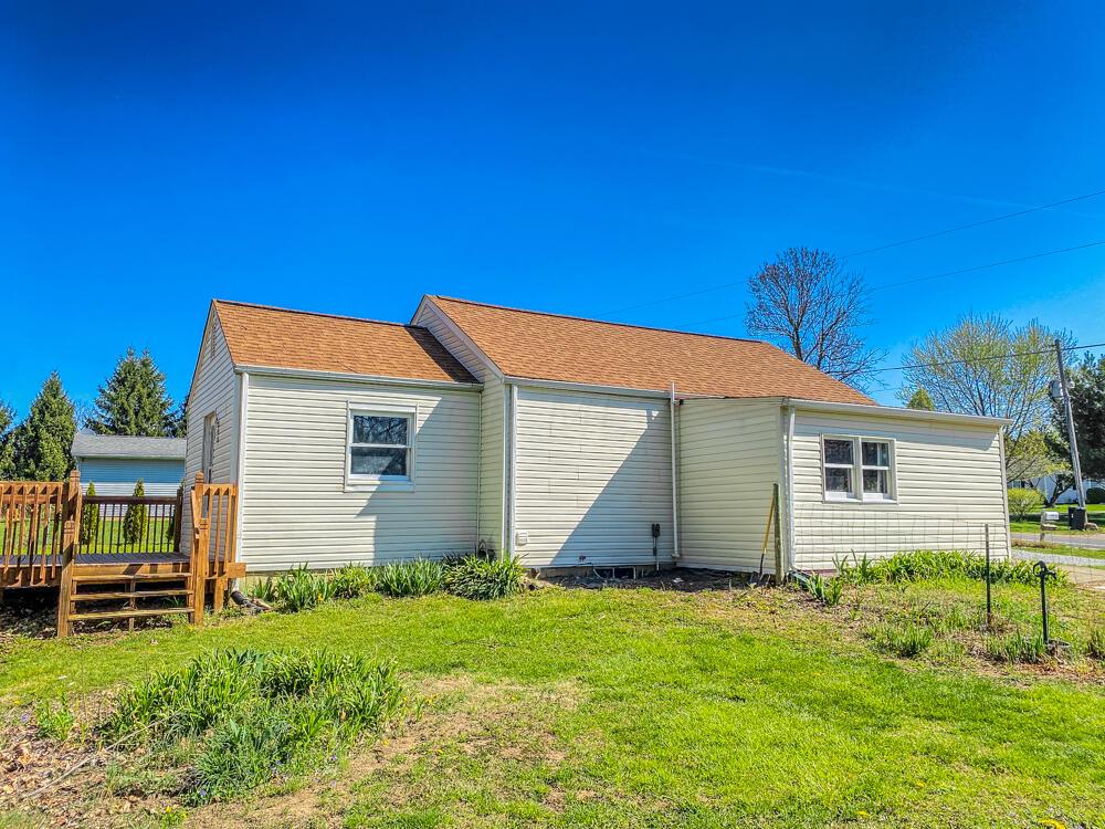 19805 Ringgold Southern Road Circleville, OH 43113 - Photo 15 of 21 Side View