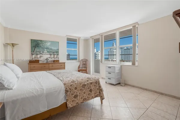 $3,000 | 245 18th Street, Unit 904, Miami Beach, FL 33139