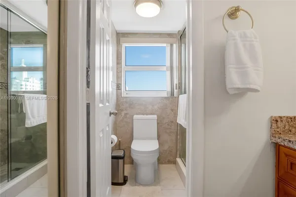 $3,000 | 245 18th Street, Unit 904, Miami Beach, FL 33139