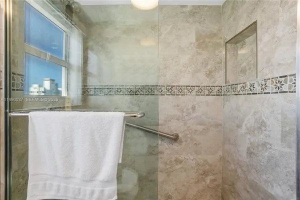 $3,000 | 245 18th Street, Unit 904, Miami Beach, FL 33139