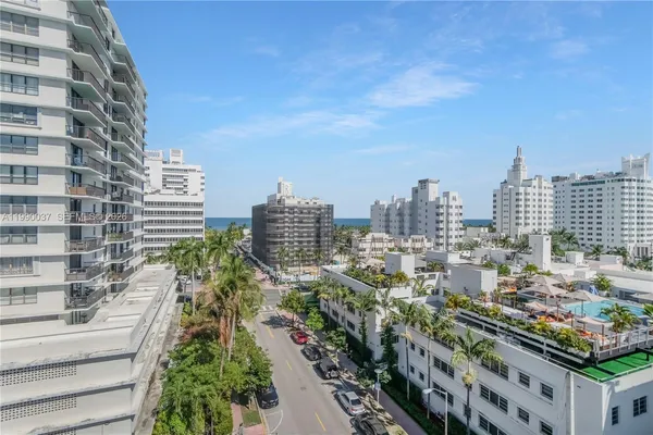 $3,000 | 245 18th Street, Unit 904, Miami Beach, FL 33139