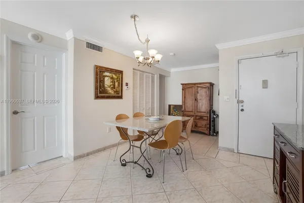 $3,000 | 245 18th Street, Unit 904, Miami Beach, FL 33139