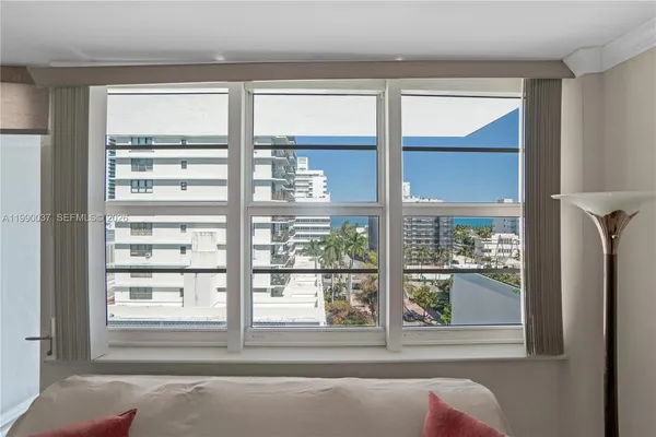 $3,000 | 245 18th Street, Unit 904, Miami Beach, FL 33139