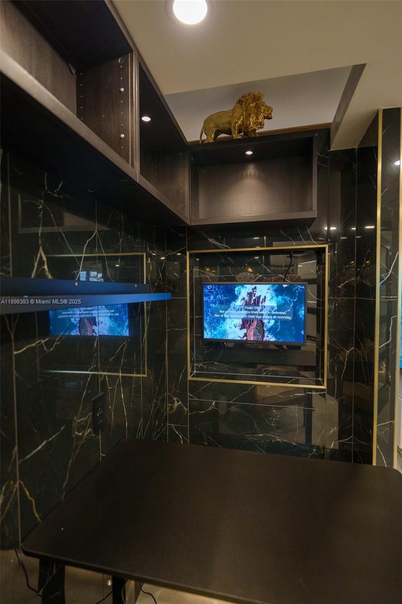 4000 Towerside Terrace, Unit 410 Miami, FL 33138 - Photo 31 of 74