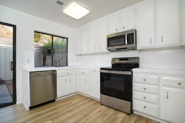 $440,000 | 130 Hartnell Place, Sacramento, CA 95825