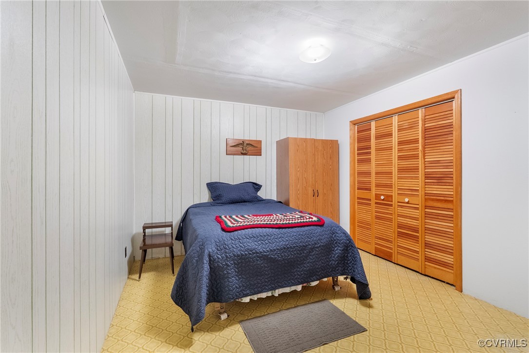5290 Crumptown Road Farmville, VA 23901 - Photo 24 of 43 a bedroom with a bed and a window