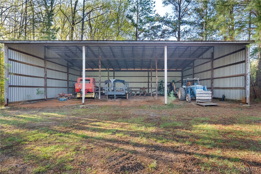 5290 Crumptown Road Farmville, VA 23901 - Photo 40 of 43 a view of a backyard