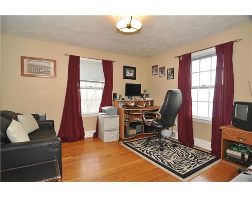 197 Aqueduct Road Cranston, RI 02910 - Photo 16 of 20 Bedroom.