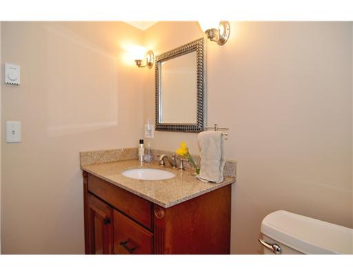197 Aqueduct Road Cranston, RI 02910 - Photo 18 of 20 Bathroom.