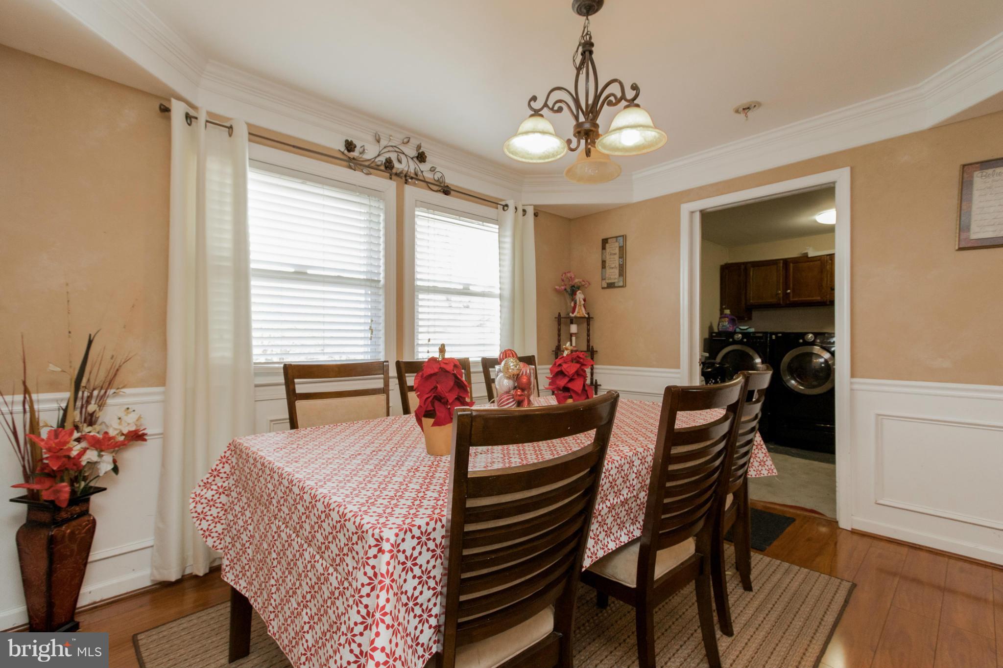 111 North Sycamore Road Sterling, VA 20164 - Photo 10 of 25 Interior (General)