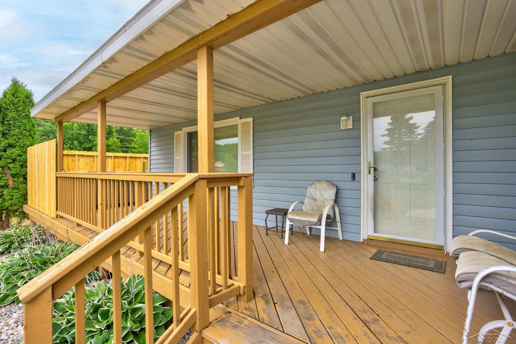 9986 South Lewis Road Millington, MI 48746 - Photo 10 of 58 50112734-9.JPG