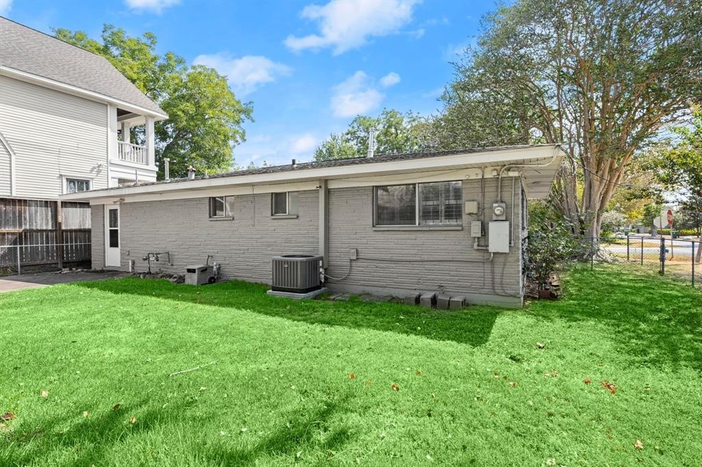 1801 Oxford Street Houston, TX 77008 - Photo 6 of 18