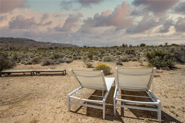 a view of a terrace with sky view
