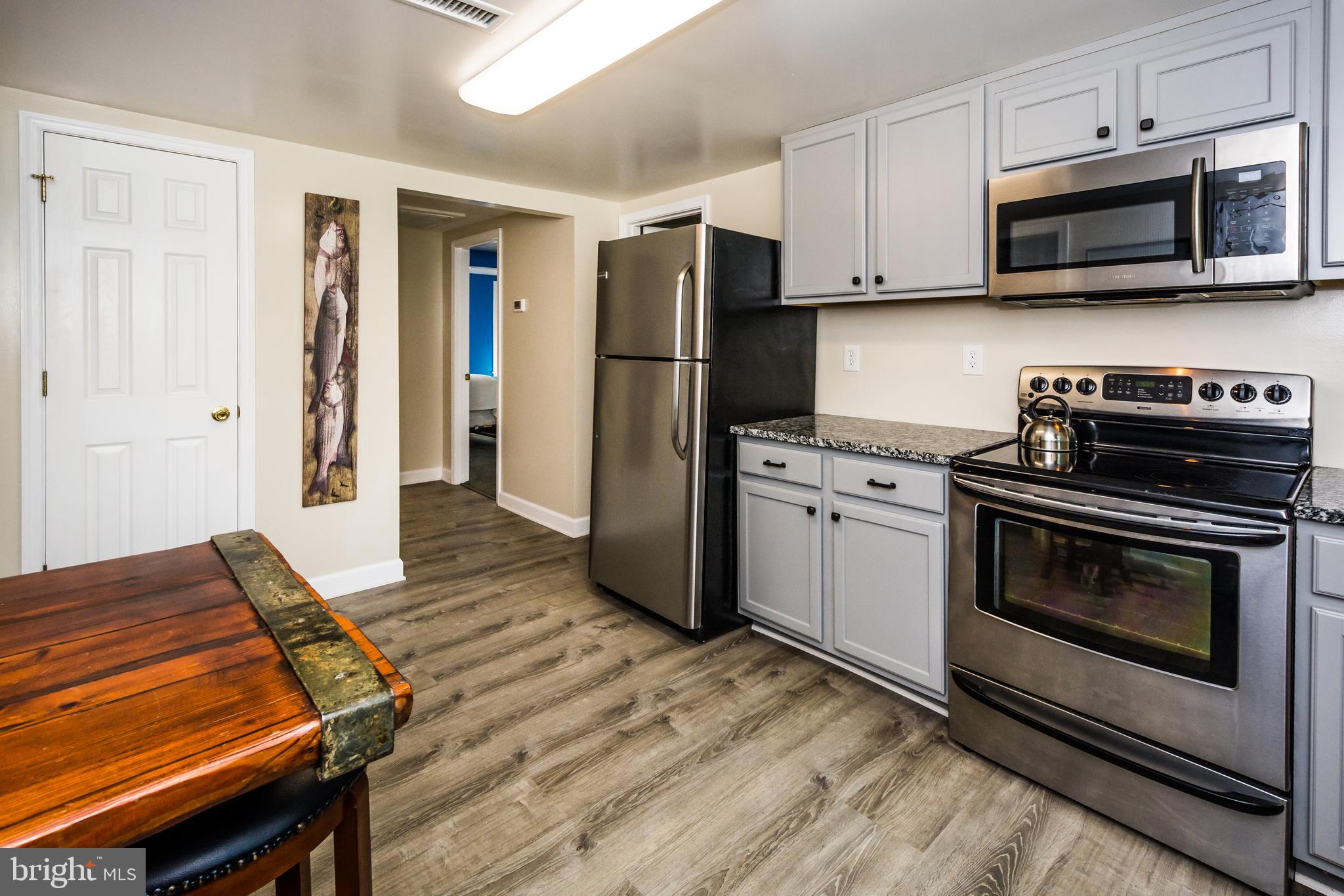 2712 Riverview Drive Riva, MD 21140 - Photo 12 of 34 SS appliances w/built in microwave.