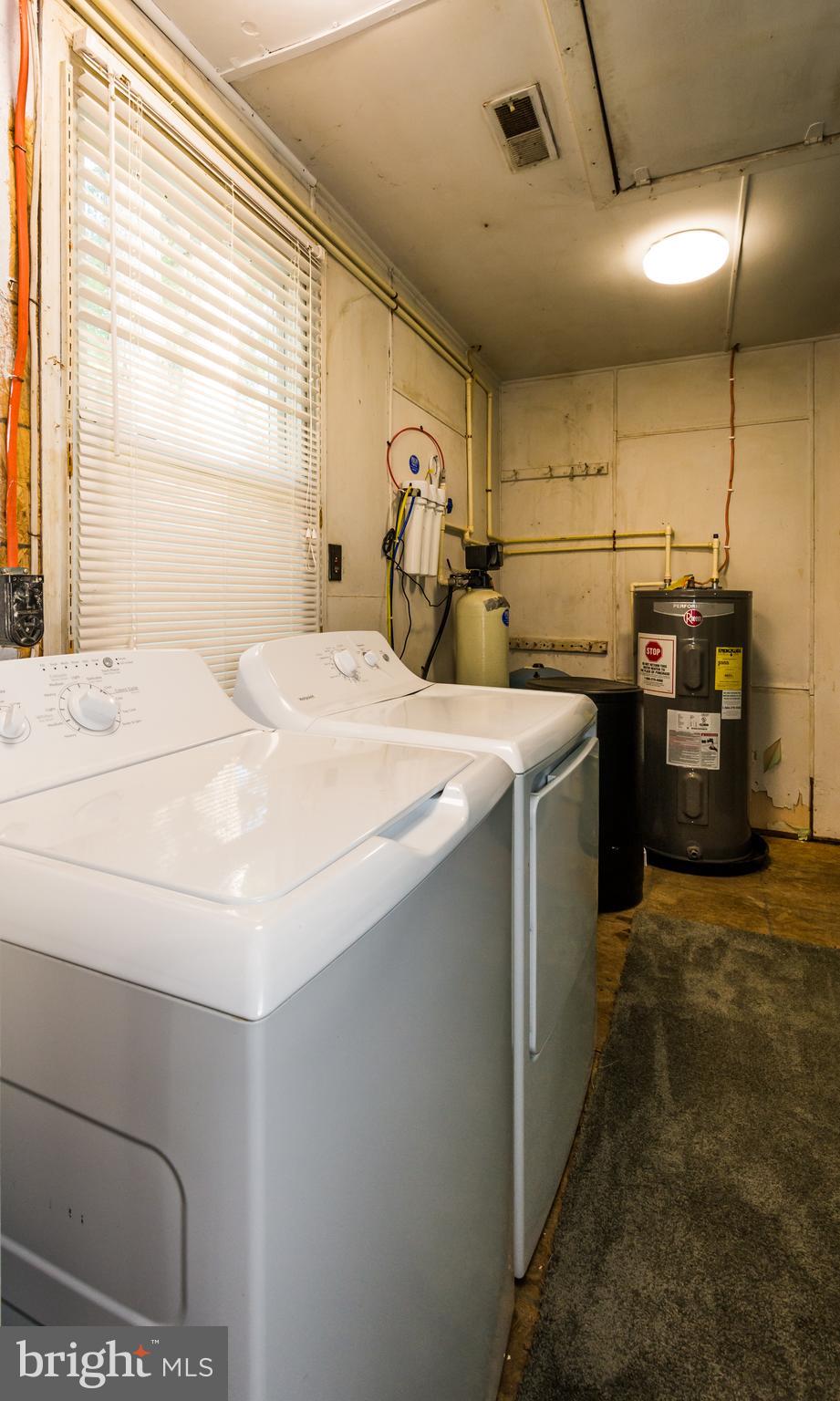 2712 Riverview Drive Riva, MD 21140 - Photo 19 of 34 Separate Laundry/utility room with pull down attic