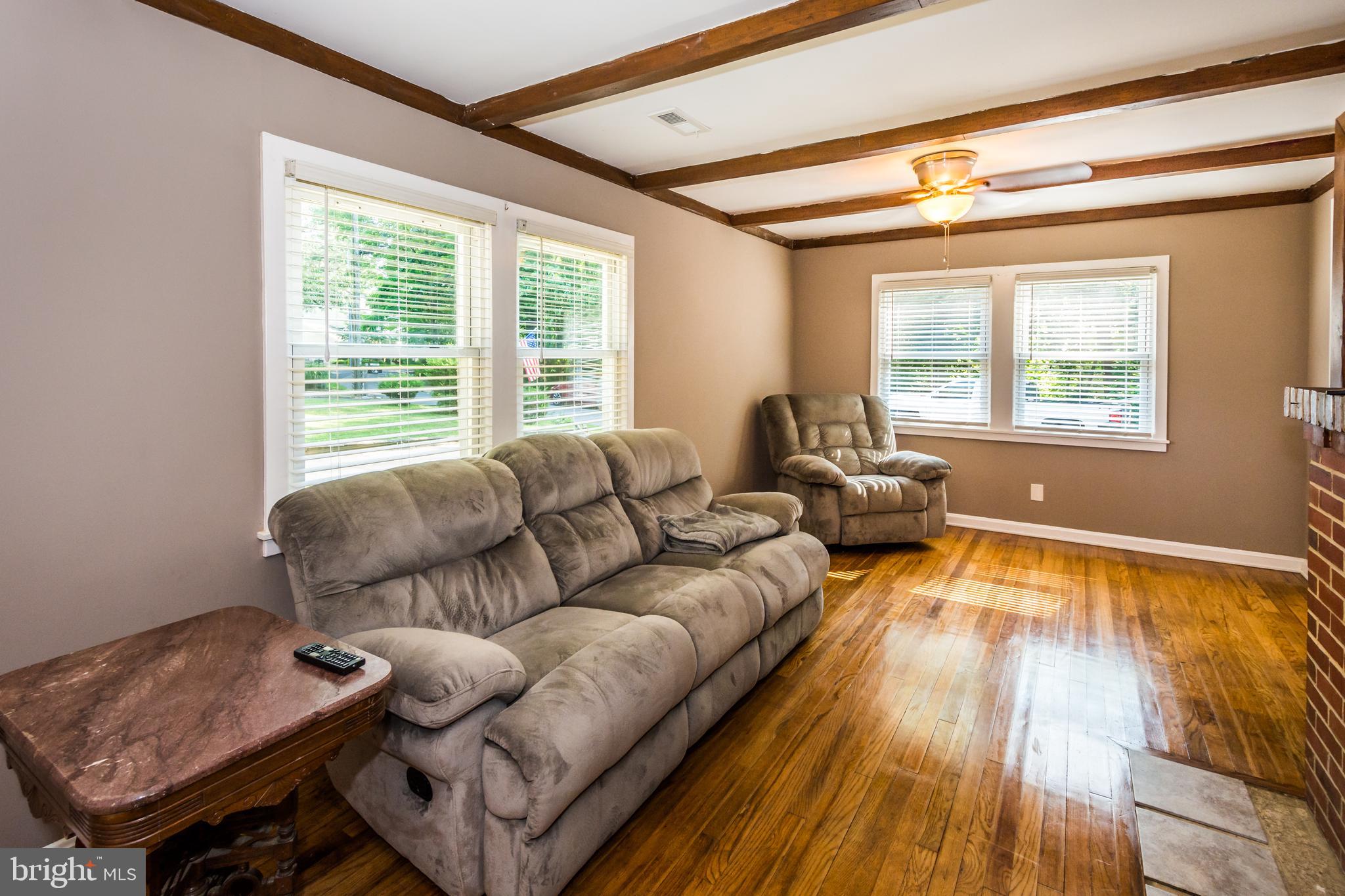 2712 Riverview Drive Riva, MD 21140 - Photo 7 of 34 Living room view 2