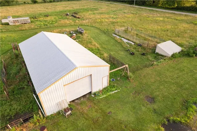 $372,000 | 1015 Ottawa Road, Bartlett, KS 67332