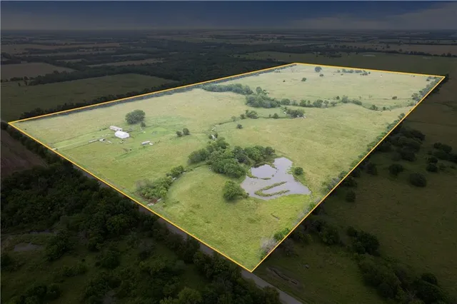 $372,000 | 1015 Ottawa Road, Bartlett, KS 67332