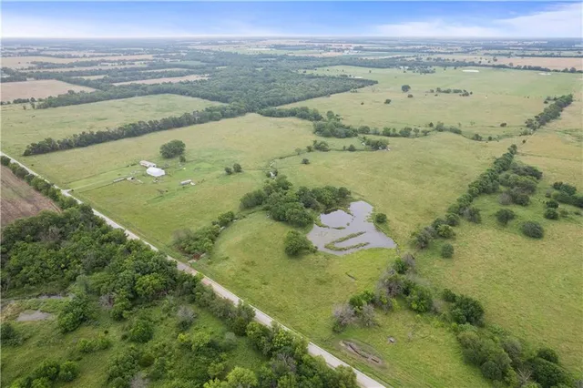 $372,000 | 1015 Ottawa Road, Bartlett, KS 67332