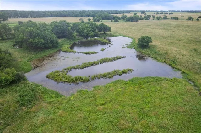 $372,000 | 1015 Ottawa Road, Bartlett, KS 67332